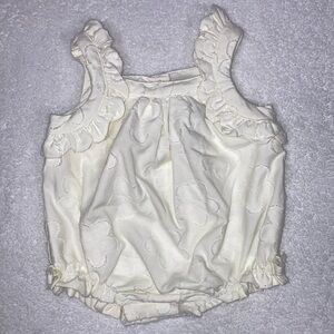 Haute hippie ivory ruffle strap sleeveless sunsuit bubble 0/3m